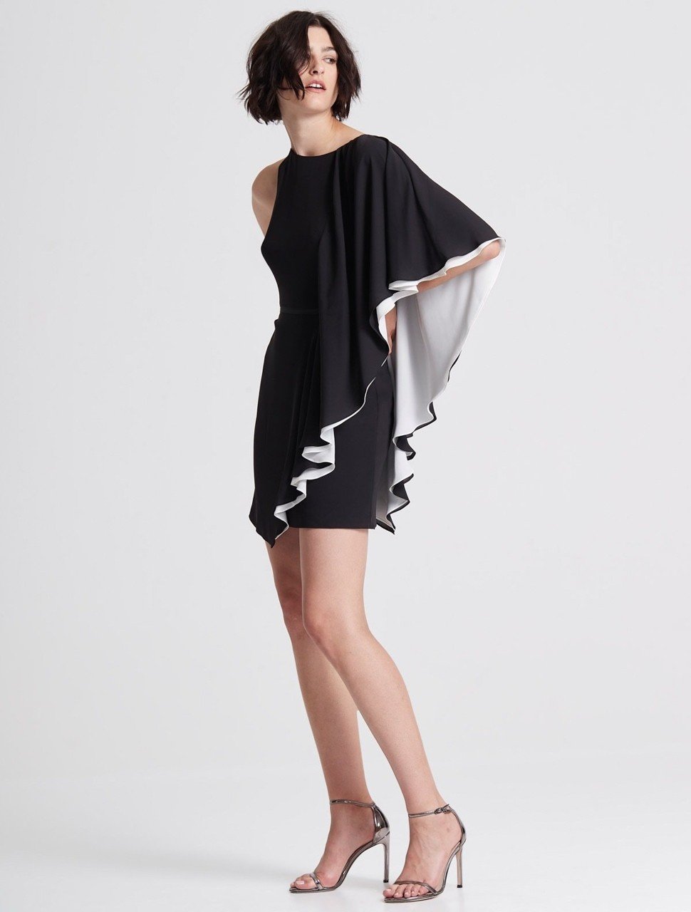 ASYMMETRIC COLOR BLOCKED FLOWY DRESS ASYMMETRIC COLOR BLOCKED FLOWY DRESS