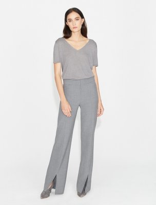 PANTALONES RECTOS CON CORTE AL FRENTE PANTALONES RECTOS CON CORTE AL FRENTE