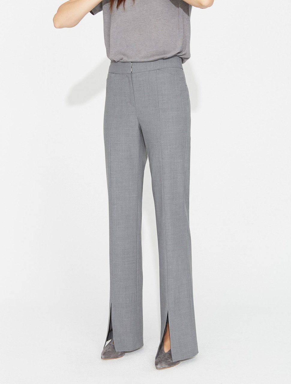 PANTALONES RECTOS CON CORTE AL FRENTE PANTALONES RECTOS CON CORTE AL FRENTE