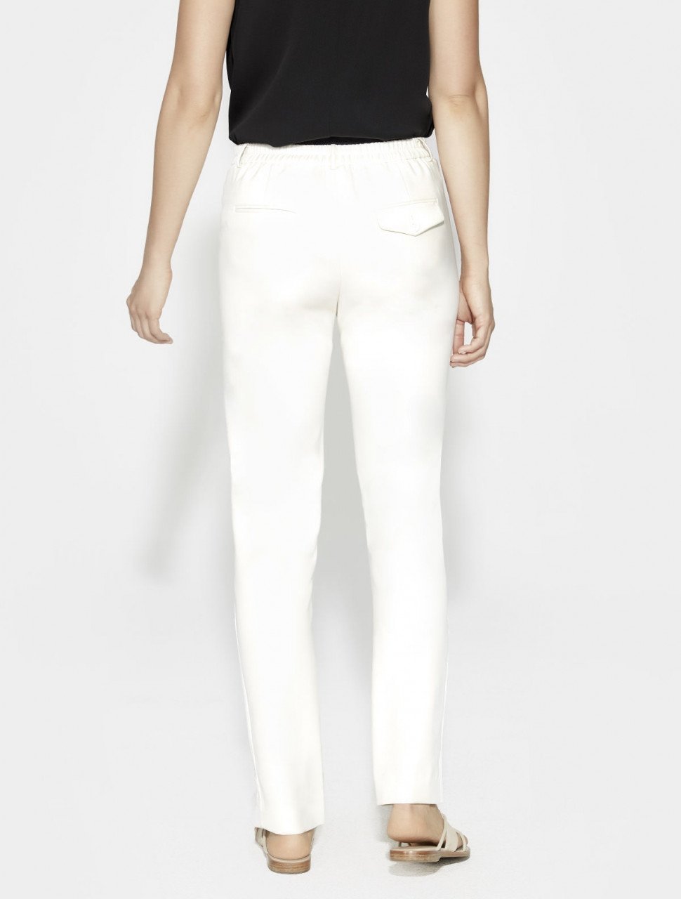 PANTALÓN CÓNICO CON INSERTOS SATINADOS PANTALÓN CÓNICO CON INSERTOS SATINADOS