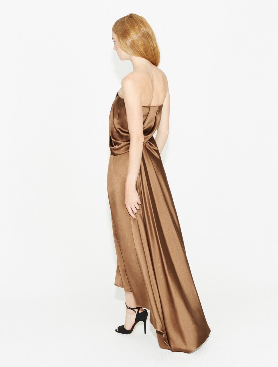 VESTIDO LARGO SATIN STRAPLESS DRAPEADO VESTIDO LARGO SATIN STRAPLESS DRAPEADO