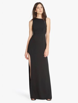 VESTIDO CREPE CON CADENA VESTIDO CREPE CON CADENA