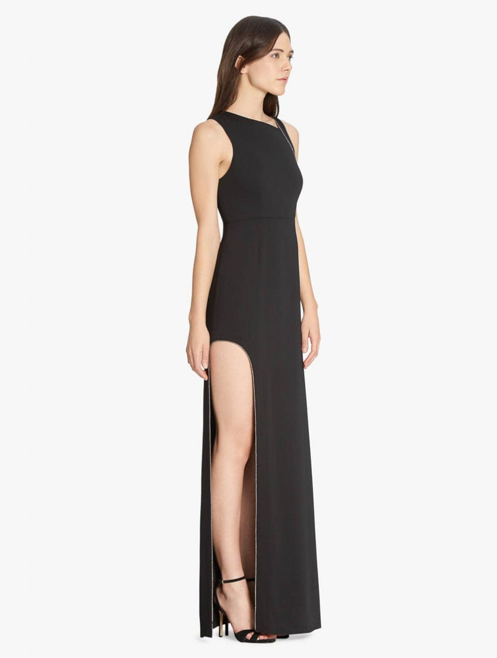VESTIDO CREPE CON CADENA VESTIDO CREPE CON CADENA