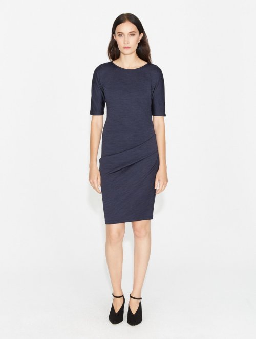 VESTIDO PONTE CON DETALLE PLIEGUE