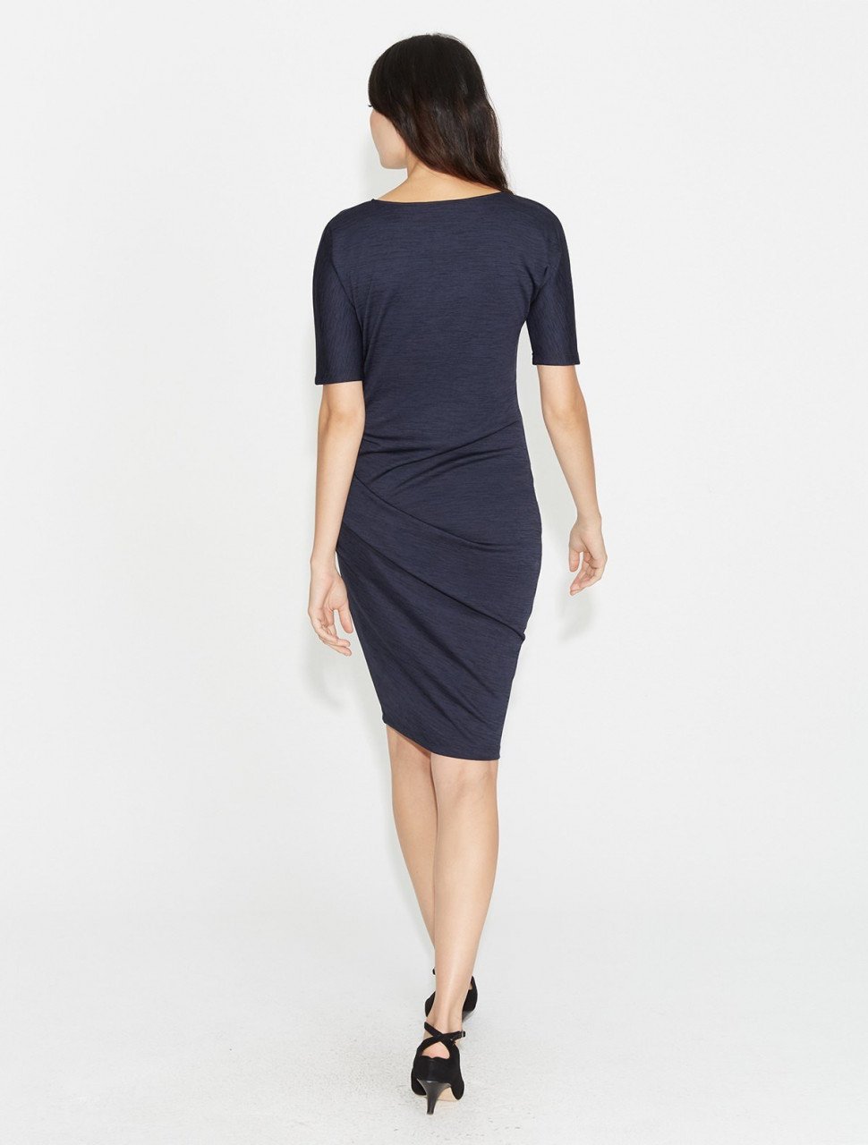VESTIDO PONTE CON DETALLE PLIEGUE VESTIDO PONTE CON DETALLE PLIEGUE