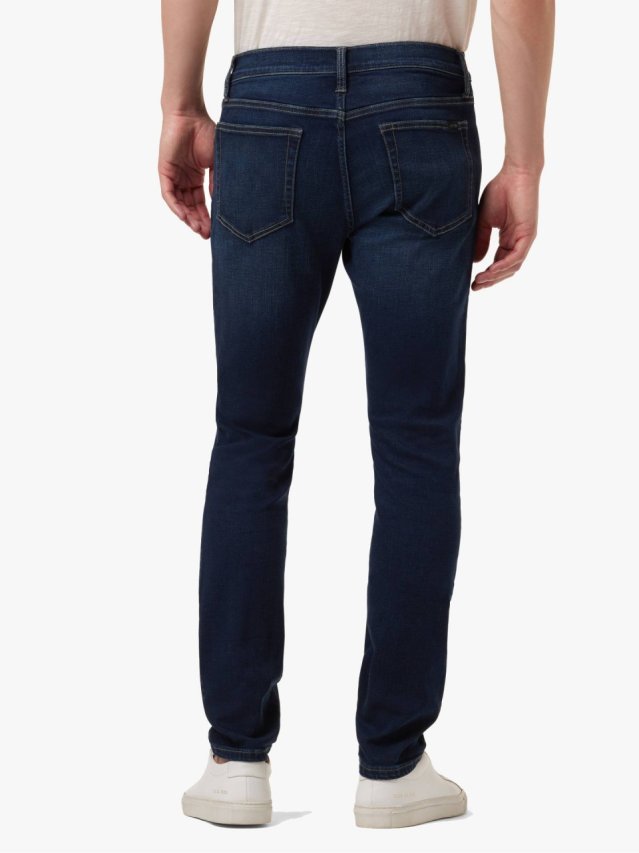 THE SLIM FIT 32 THE SLIM FIT 32