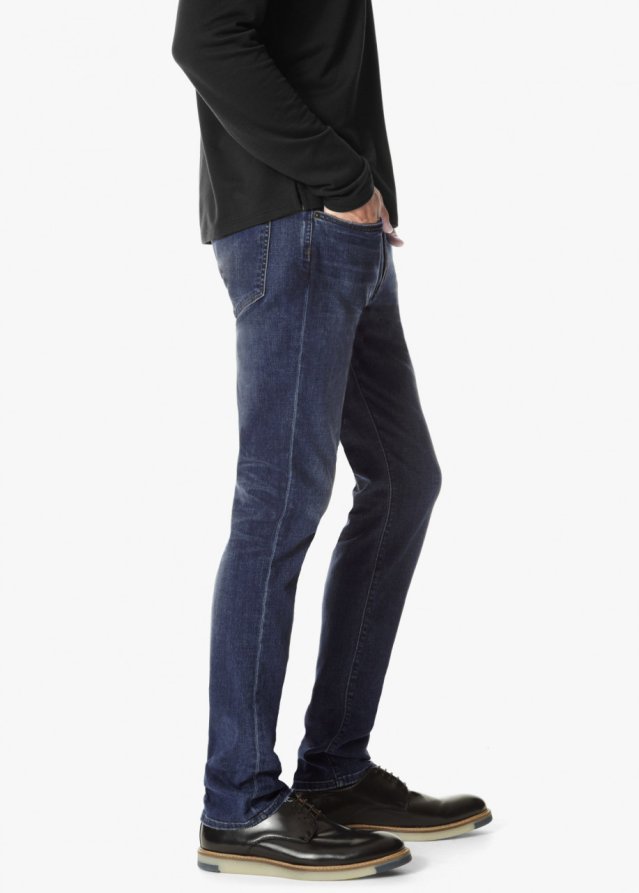THE SLIM FIT THE SLIM FIT