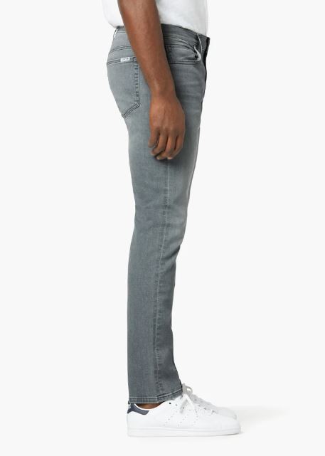 THE SLIM FIT THE SLIM FIT