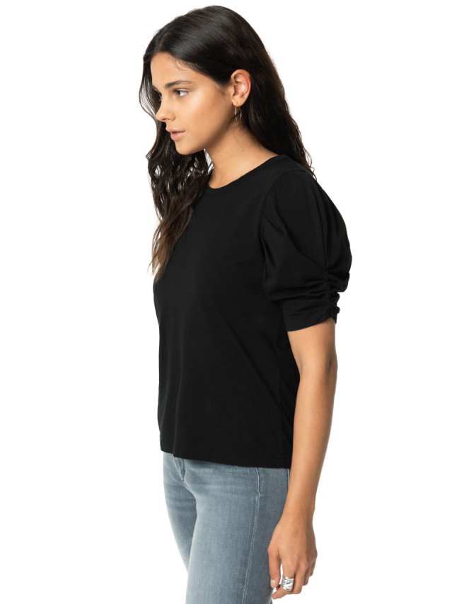 SOLID TWISTED SLEEVE TEE SOLID TWISTED SLEEVE TEE