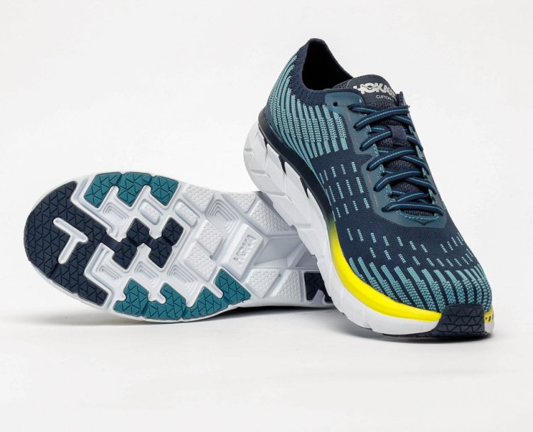 - KORRIDORI RUNSHOP