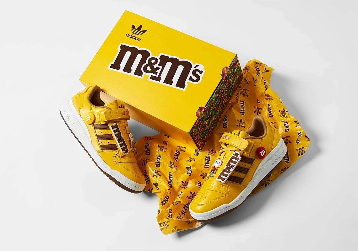 - Master Hoodie
