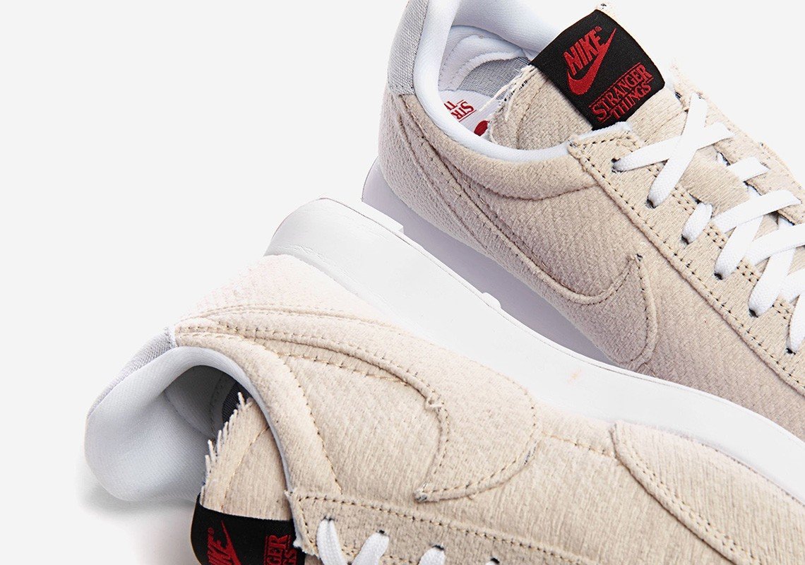 Nike Tailwind 79 Stranger Things Sail Upside Down Â» Master Hoodie