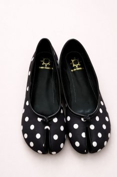 Tabi Polka dots