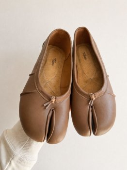 Flats Magda café con leche