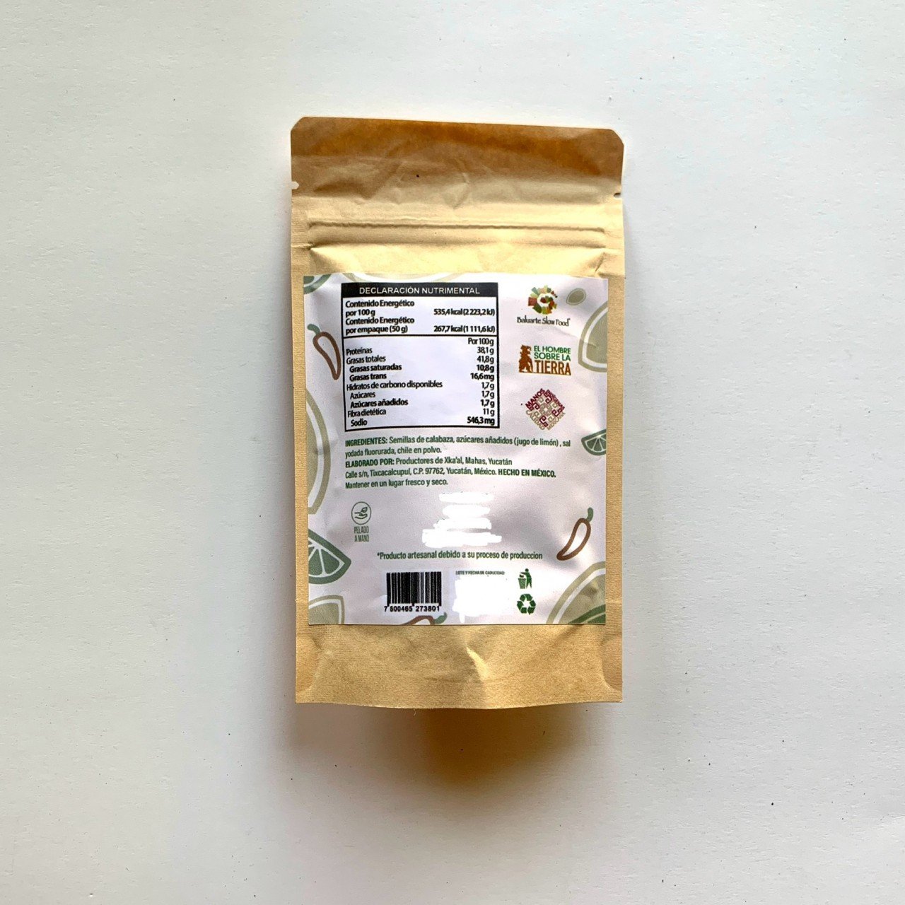 Pepita de calabaza criolla con limón, sal y chile