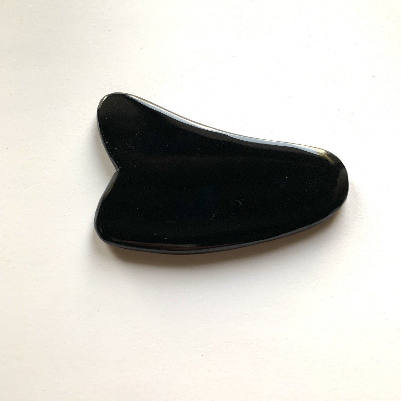 Gua sha de obsidiana