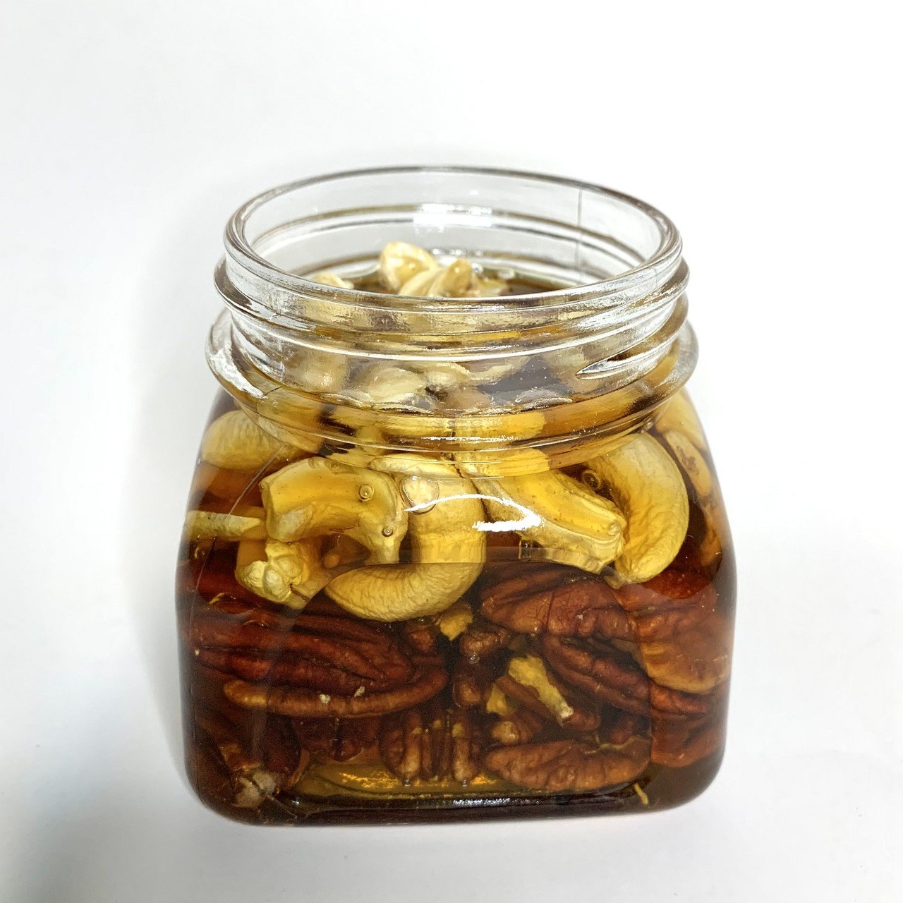 Nueces con miel de abeja orgánica