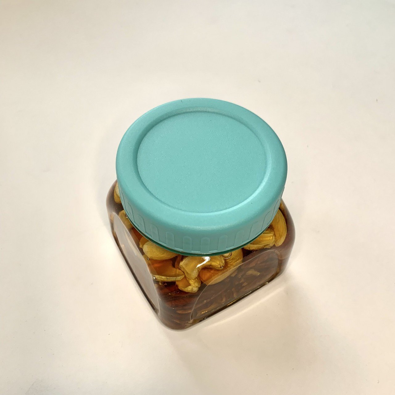 Nueces con miel de abeja orgánica